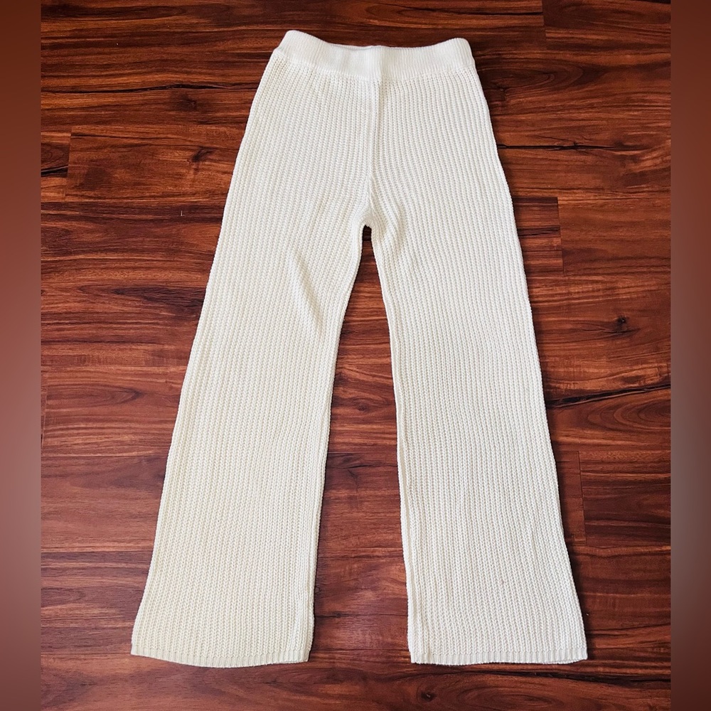 Cream knit pants size 8 /10 Large